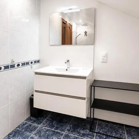 Vakantiehuis Large Cozy 2 Bedrooms 2 Bathrooms Terrace