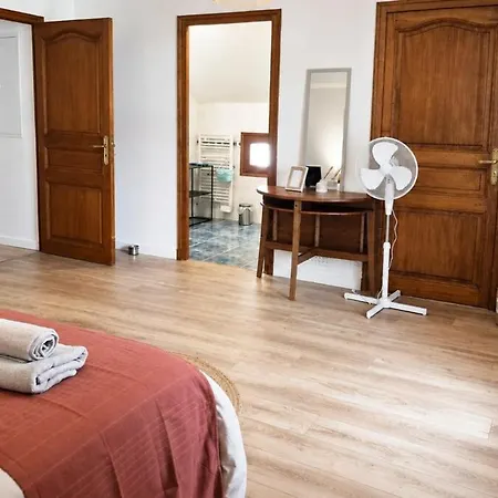 Large Cozy 2 Bedrooms 2 Bathrooms Terrace Vakantiehuis *