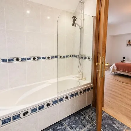 Large Cozy 2 Bedrooms 2 Bathrooms Terrace Hébergement de vacances