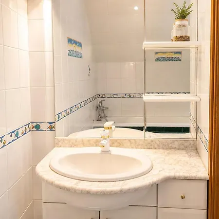Hébergement de vacances Large Cozy 2 Bedrooms 2 Bathrooms Terrace *