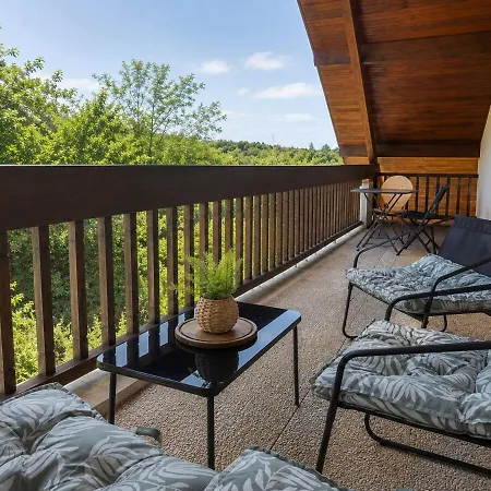 Large Cozy 2 Bedrooms 2 Bathrooms Terrace Vakantiehuis